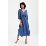 Trendyol Indigo Frilly haljina s izrezom