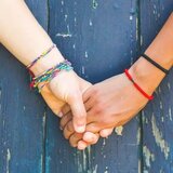 Kruzzel set za izradu narukvica od konca s diskovima za pletenje i perlicama | shoptok.hr
