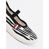 Shelvt Black and white lightweight slip-on sneakers with a zebra motif | shoptok.hr