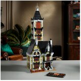 Lego ICONS™ 10273 Hiša strahov v zabaviščnem parku | Shoptok.si