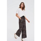 Marisse White V-Neck T-Shirt | ePonuda.com