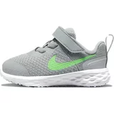 Nike Poslovni čevlji ZAPATILLAS GRISES NIO REVOLUION 6 DD1094 Siva