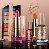 Max Factor x Priyanka Colour Elixir dolgoobstojna šminka z mat učinkom odtenek 82 Warm Sandalwood 6,5 g | Shoptok.si