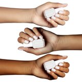 Essie Nails lak za nohte odtenek 1 Blanc 13.5 ml | Shoptok.si