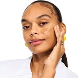 Clinique Sun UV Solutions Brightening Tinted Sunscream SPF50 posvjetljujuća krema za toniranje nijansa Medium Deep 40 ml | shoptok.hr