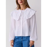 Reserved Bluza s ukrasnim ovratnikom - bijela | shoptok.hr