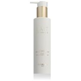 Guerlain Lait De Beauté Satin Milk 200 ml čistilni losion in piling za ženske | Shoptok.si