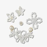 Crocs White pearl beaded 5 pack Cene