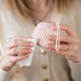 BabyOno Silikonska škatlica za dudo, roza | Shoptok.si