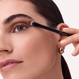 Catrice Effect Eyeshadow Duo Brush obostrani kist za sjenila za oči 1 kom | shoptok.hr