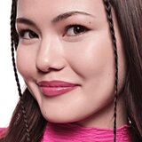 Essence satin GLOW kremasta šminka s satenastim zaključkom odtenek 04 Let´s Get Mauvin 3.5 g | Shoptok.si