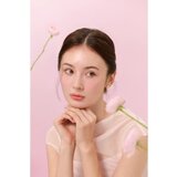 thim Infusion Blush pudrasto rdečilo za osvetlitev kože odtenek 05 Peony 4.5 g | Shoptok.si