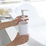 YAMAZAKI Bijeli plastičan dozator sapuna 500 ml Round – | shoptok.hr