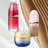 Shiseido Revitalessence Skin Glow Foundation lahki tekoči puder s posvetlitvenim učinkom SPF 30 odtenek Opal 30 ml | Shoptok.si