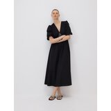 Reserved Maxi haljina s ukrasnim vezanjem - crno | shoptok.hr