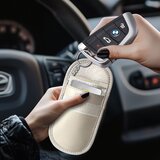 TECH-PROTECT KLR100 futrola za ključeve od automobila s RFID blokiranjem - bež | shoptok.hr
