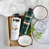 TRESemmé Botanique Nourish & Replenish vlažilni šampon za suhe lase 400 ml