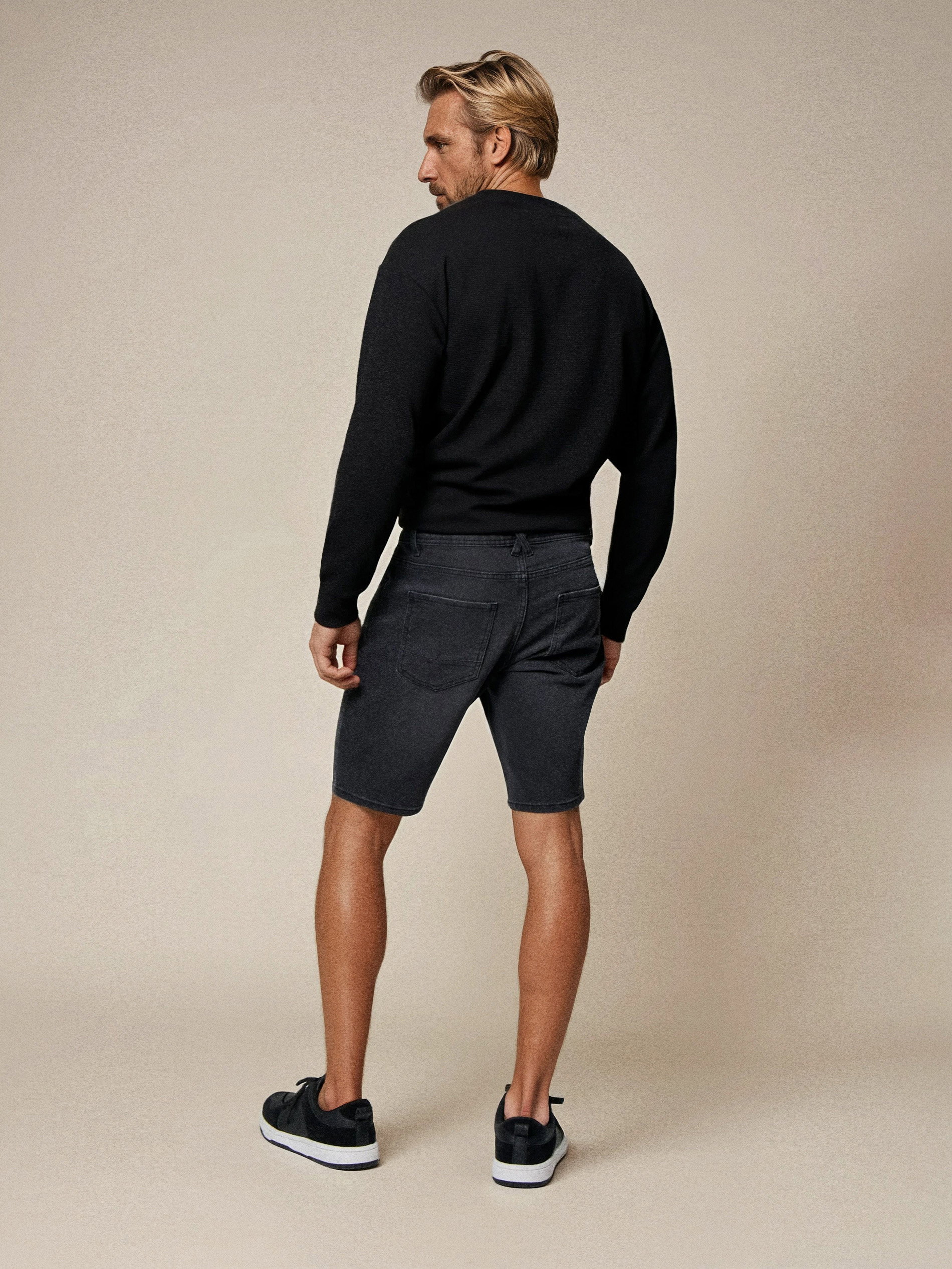 Sinsay Traper kratke hlače slim fit s džepovima | shoptok.hr