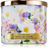 Bath & Body Works Vanilla Clouds dišeča sveča 411 g