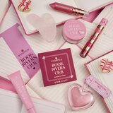 Essence BOOK LOVERS CLUB vlažilna maska za ustnice odtenek 01 Chapter: First Kiss 10 ml | Shoptok.si