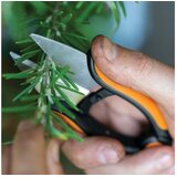 Fiskars 1063326 Solid kuhinjske makaze za začinsko bilje, SP220 | shoptok.hr