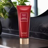 Baylis & Harding The Edit Cherry Temptation parfumirani losjon za telo za ženske Cherry, Jasmin & Sandalwood 236 ml | Shoptok.si
