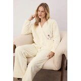 TRENDYOLMILLA Ženski set pidžame Thmaw26Pt00180, Krem | Eponuda.com