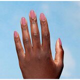 OPI nature Strong lak za nohte 15 ml odtenek NAT 009 Knowledge Is Flower | Shoptok.si