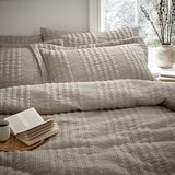 Pineapple Elephant Bež podaljšana posteljnina za zakonsko posteljo 230x220 cm Tamba Stripe – | Shoptok.si