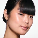 MAC Cosmetics Skinfinish Lightstruck Skinfinish Lightstruck tekoči osvetljevalec odtenek Cherry Chrome 15 ml | Shoptok.si