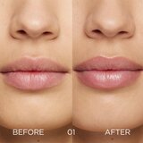 Clarins Lip Oil Balm hidratantni i hranjivi balzam za usne 2.9 g Nijansa 01 pale pink | shoptok.hr