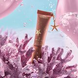 Essence Disney The Little Mermaid svjetlucavo sjajilo za usne s peptidima nijansa 02 Seaside Romance 10 ml | shoptok.hr