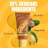 NYX Professional Makeup Buttermelt Glaze Soft Glow Skin Tint SPF30 puder za vse tipe kože 30 ml odtenek 06 Praline Butta | Shoptok.si