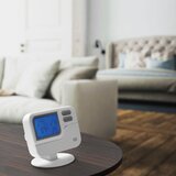 Prosto programabilan digitalni bežični sobni termostat DST-Q7RF | Eponuda.com