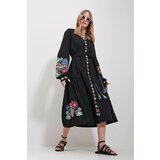 Trend Alaçatı Stili Women's Black V Neck Full Embroidery Lined Woven Dress Cene