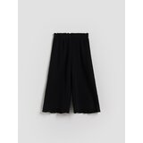 Reserved Culotte hlače od tkanine s visokim udjelom pamuka - crno | shoptok.hr