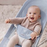 BabyBjörn® njihaljka balance soft mesh sky blue/white (light grey frame) | shoptok.hr