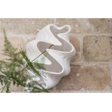 Mette Ditmer Denmark Bela vaza iz poliresina (višina 22 cm) Shell – | Shoptok.si