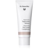 Dr. Hauschka regenerating Day Cream Complexion zaglađujuća i osvježavajuća krema za zrelu kožu 40 ml za žene | shoptok.hr