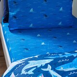 Catherine Lansfield Plava dječja plahta s gumom za dječji krevetić 70x140 cm Jawsome Shark – | shoptok.hr