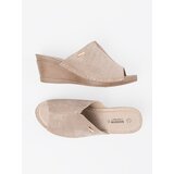 GOODIN Beige women's platform flip-flops | ePonuda.com