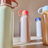 OYOY Living Design Breskova steklenica za vodo za na pot iz nerjavečega jekla Pullo – | Shoptok.si