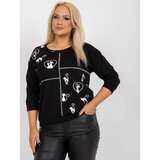 Fashion Hunters Black plus size blouse with a print and a Margeret appliqué Cene