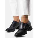 D/CEO Red pumps on a low heel Feeling Cene