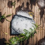 Almara Soap Natural Black As My Soul naravno trdo milo za mastno in problematično kožo 90 g | Shoptok.si