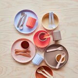 OYOY Mini Plastičen otroški set posode 2 ks Pullo – | Shoptok.si