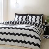 Sassy B Crno-bijela posteljina za bračni krevet/za produženi krevet 230x220 cm Waves – | shoptok.hr