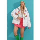 Trend Alaçatı Stili Women's White Floral Embroidered Quilted Coat Cijene