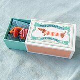 Rex London Plišasta igrača Mini Sausage Dog in a Little Box – | Shoptok.si