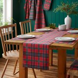 Catherine Lansfield Pamučan nadstolnjak s božićnim motivom 220x32 cm Christmas Tartan Check – | shoptok.hr